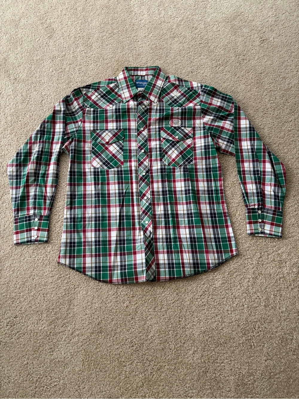 New men’s wrangler shirt